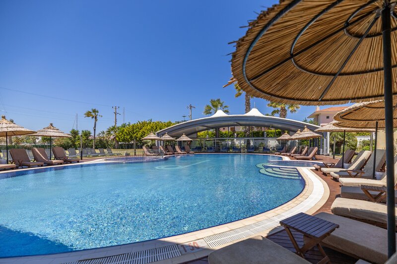 Sisus Marina Hotel 3