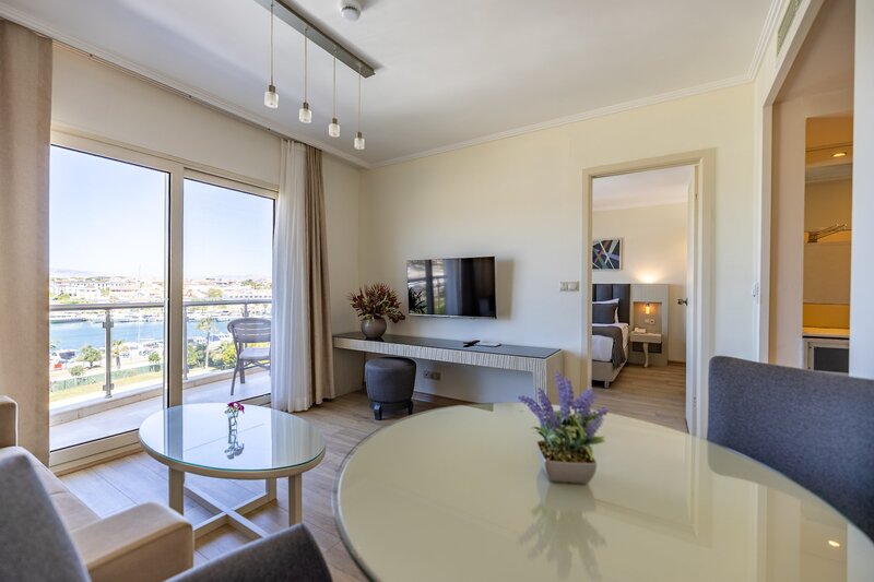 Sisus Marina Hotel 21