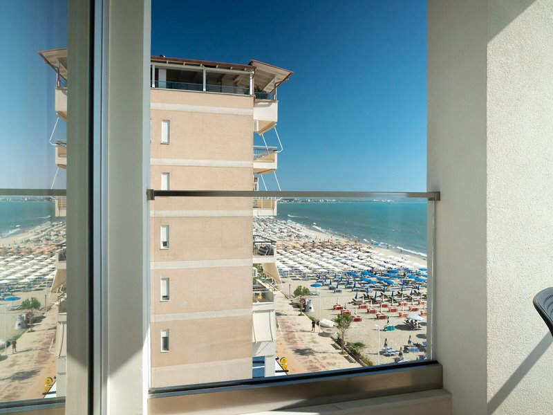 Seaside Hotel 1
