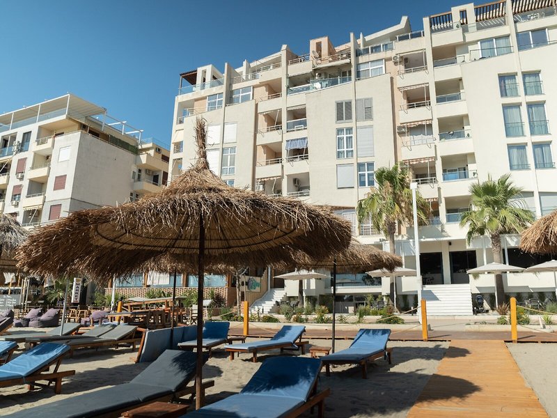 Seaside Hotel 5