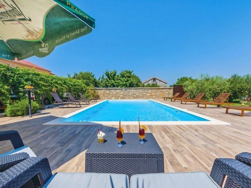 Apartments Mikulic 7