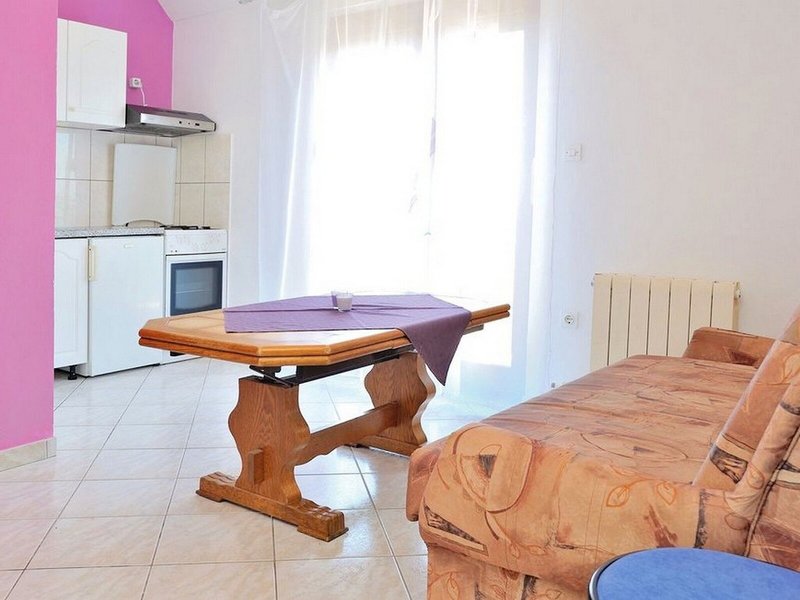 Apartments Mikulic 13