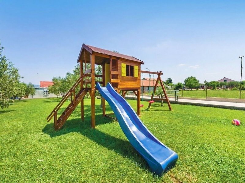 Apartments Mikulic 26