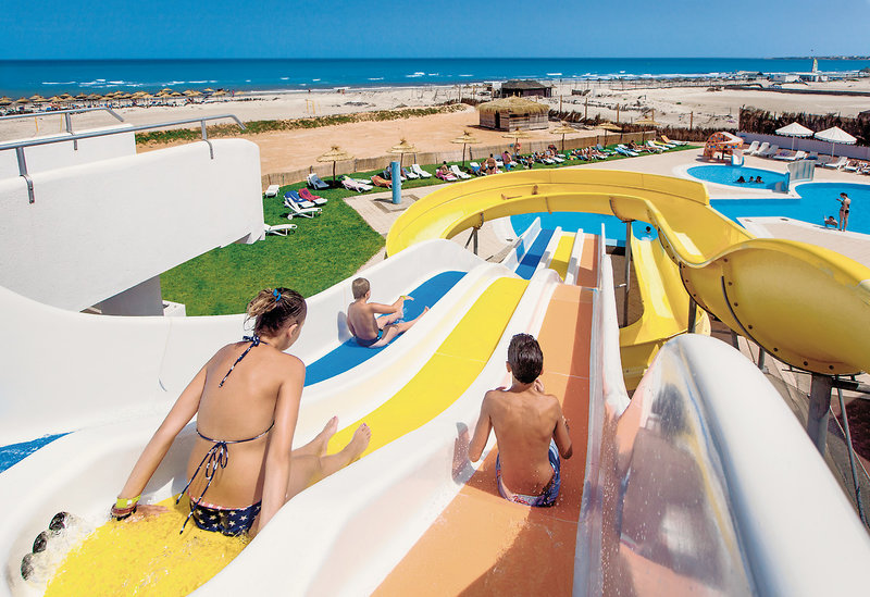 Meninx Family Club 6