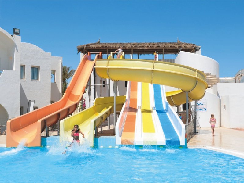 Meninx Family Club 4