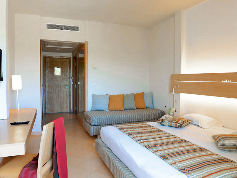 Meninx Family Club 3