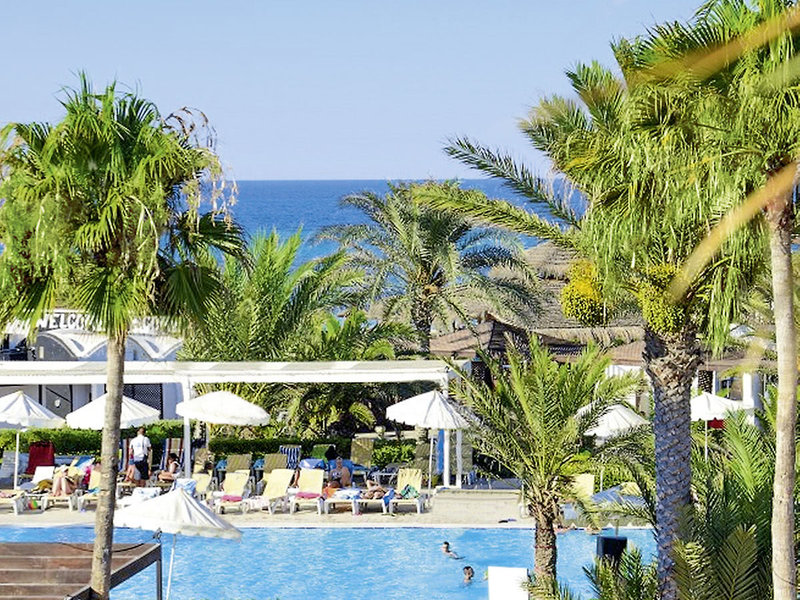 Meninx Family Club 8