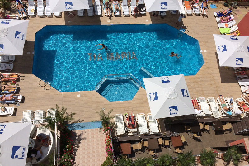 Tia Maria 13
