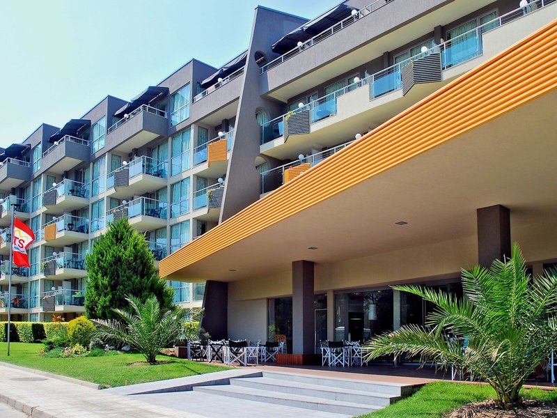 Excelsior 2 - Exterior