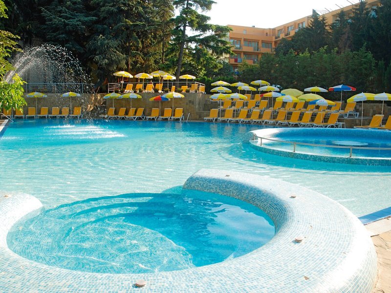 Excelsior 15 - Outdoor Pool