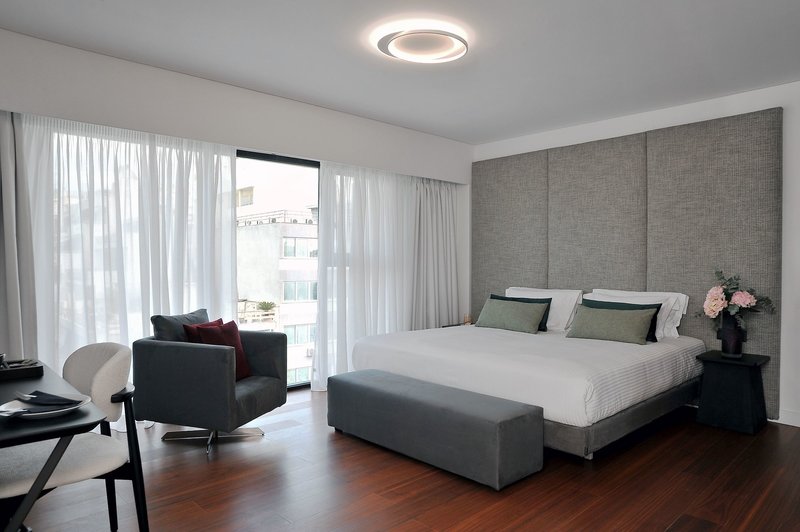 The Athenaeum Luxury Hotel 10