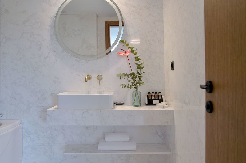 The Athenaeum Luxury Hotel 22