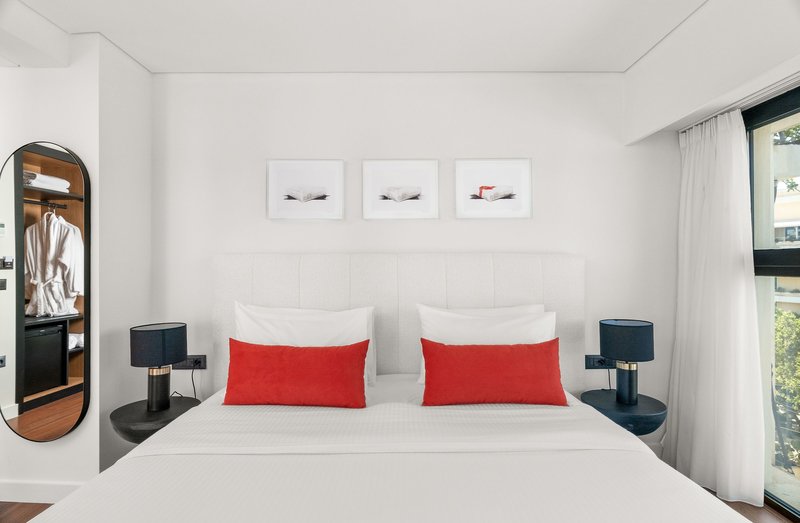 The Athenaeum Luxury Hotel 31