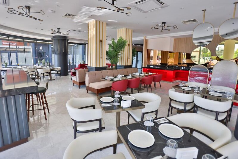 Caddemminn Hotel 9