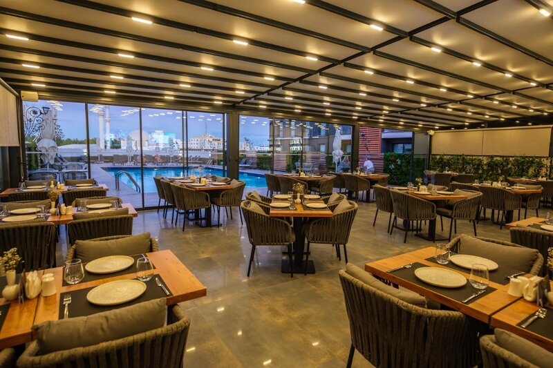 Caddemminn Hotel 12