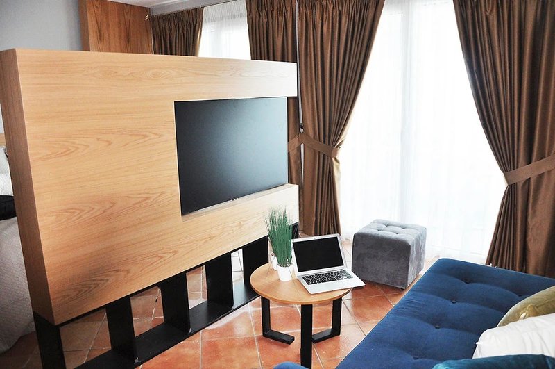 Alvin Comfort Hotel 7