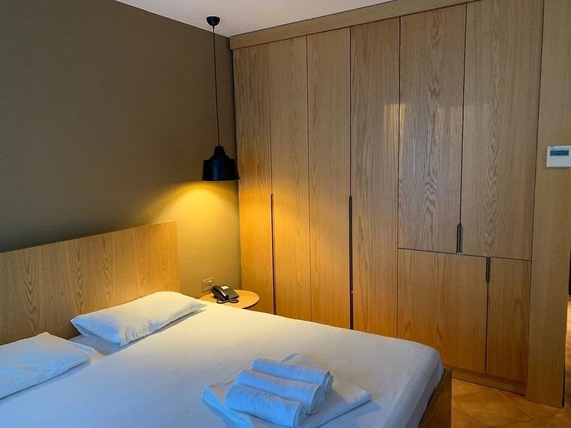 Alvin Comfort Hotel 8