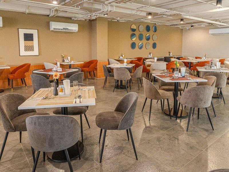 SimpleStay Chatuchak, SureStay Collection by Best Western 11