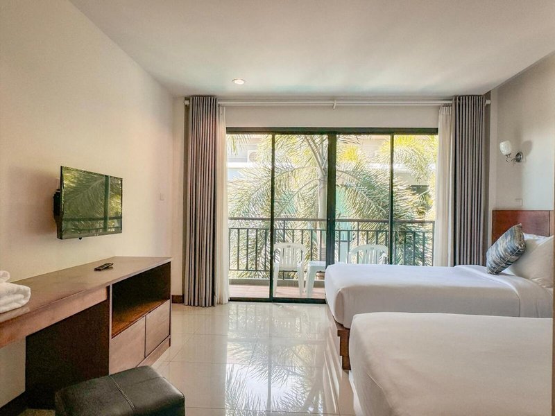 XAYA Pool Access Resort 3