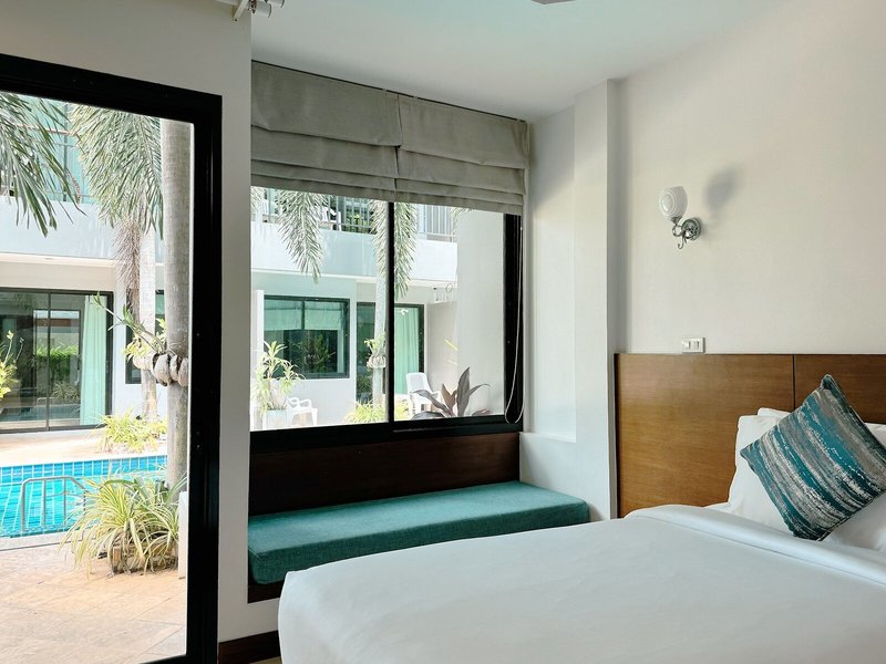 XAYA Pool Access Resort 9