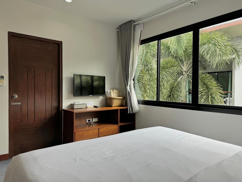 XAYA Pool Access Resort 12