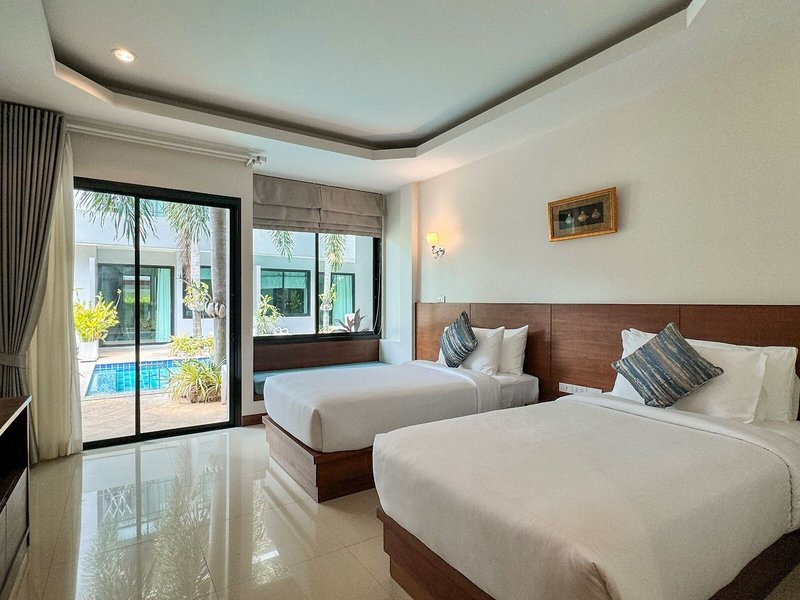 XAYA Pool Access Resort 15
