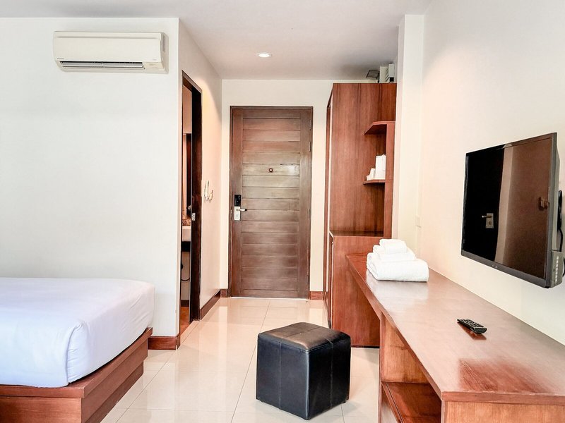 XAYA Pool Access Resort 19