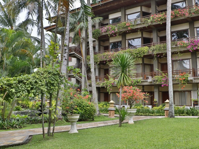 The Jayakarta Lombok Beach Resort & Spa 4