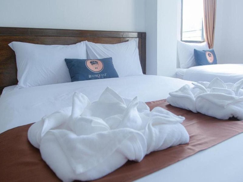 RoomQuest The Beach Kalim 6