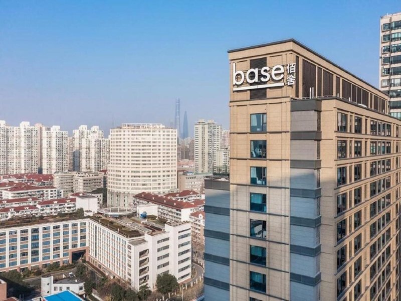 Base Plus Binjiang Service Apartment 2