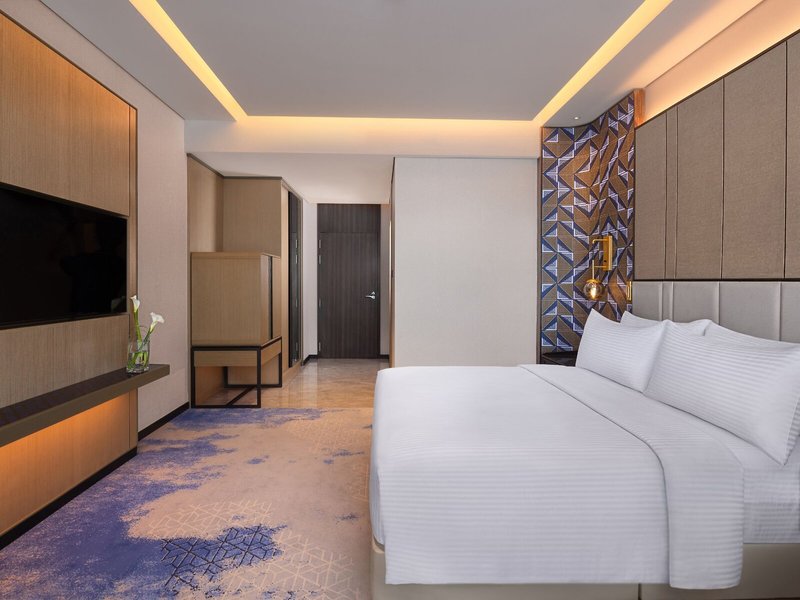Amari Colombo 7