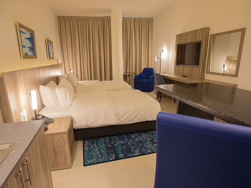 Golden Tulip Amman 9