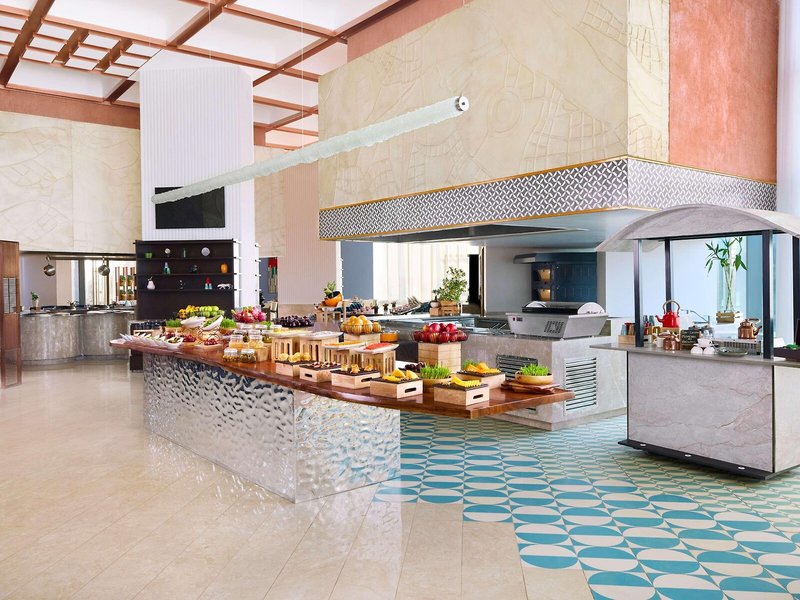 Novotel New Delhi City Centre 11