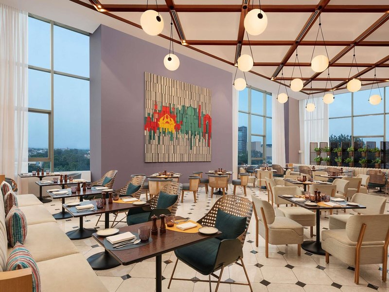Novotel New Delhi City Centre 21