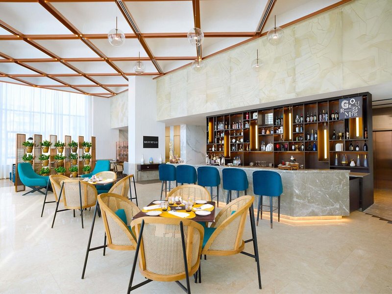 Novotel New Delhi City Centre 22