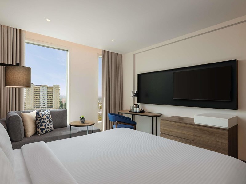 Novotel New Delhi City Centre 26