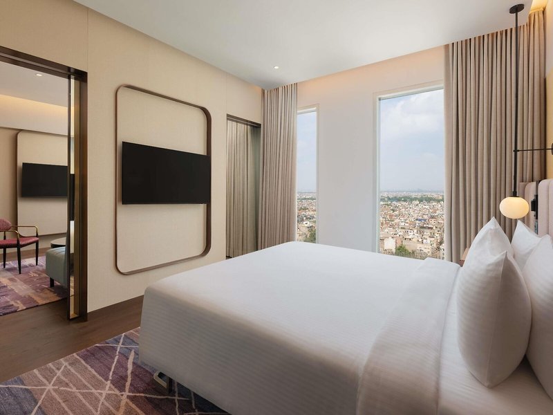 Novotel New Delhi City Centre 29