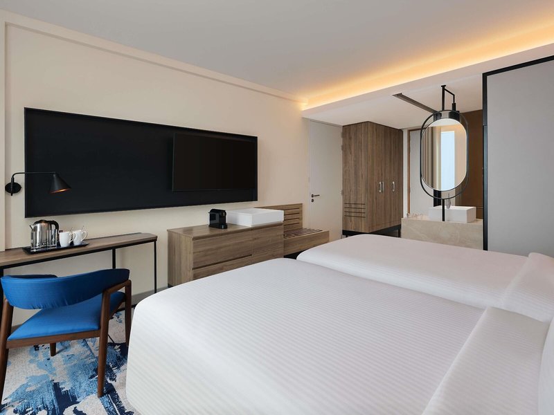 Novotel New Delhi City Centre 33