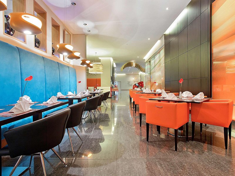 ibis Dubai Mall of the Emirates 19