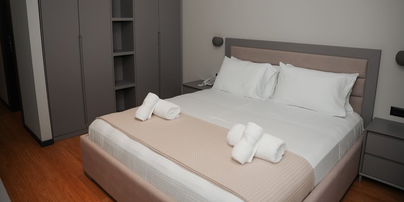 Toer Hotel 8