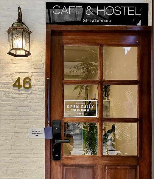 Noir Cafe and Hostel Chinatown Bangkok 8