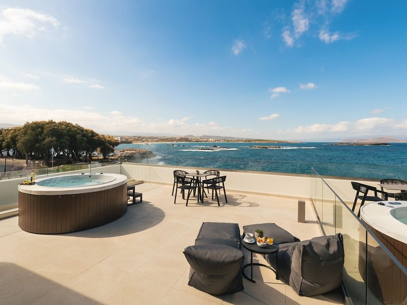 Elia Sea Suites 4