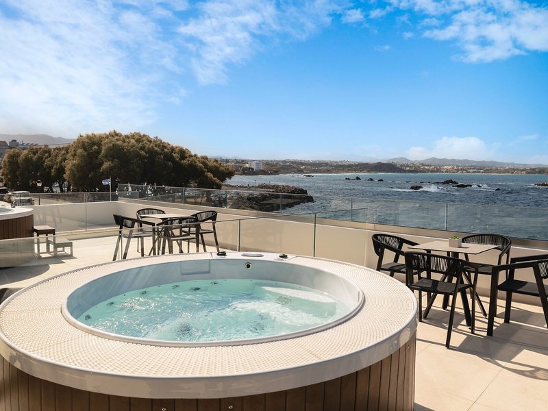 Elia Sea Suites 5