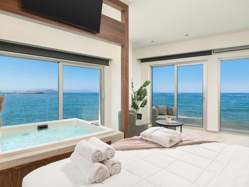Elia Sea Suites 12
