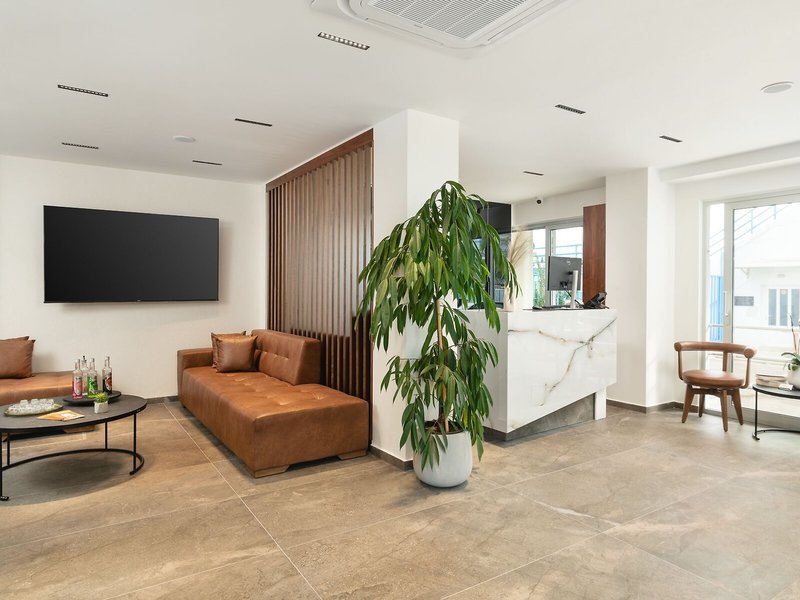 Elia Sea Suites 18