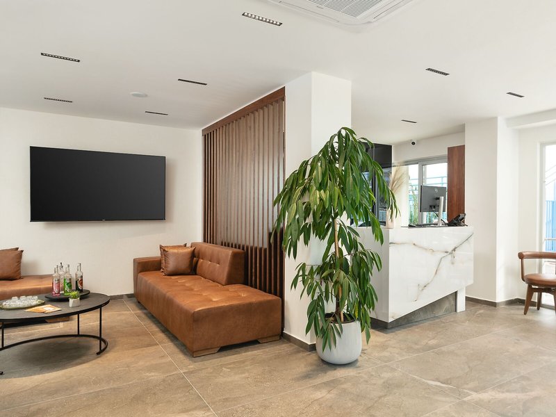 Elia Sea Suites 20