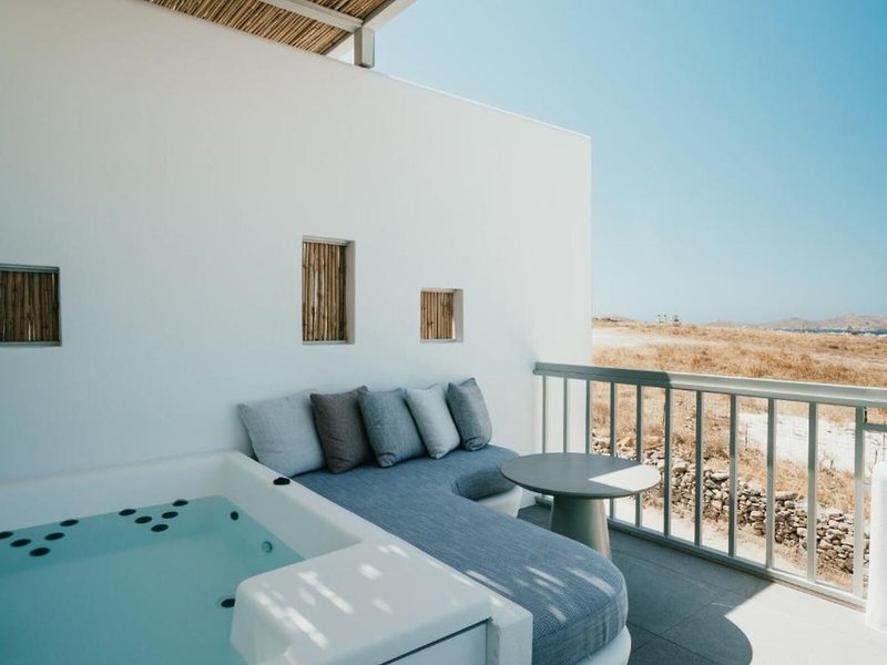 Mr & Mrs White Paros Suites & More 3