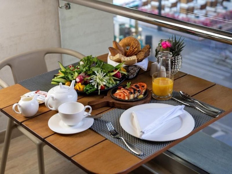 West Walk Retaj Doha 7