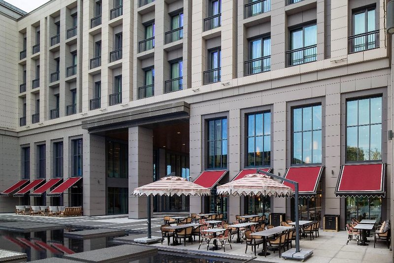Altunizade Suites Istanbul Curio Collection by Hilton