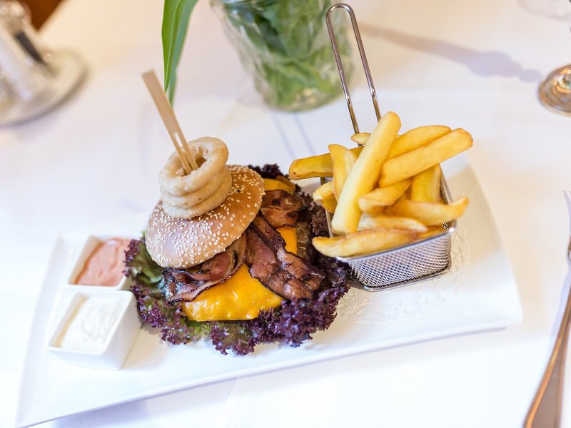 Hotel Raffel 12